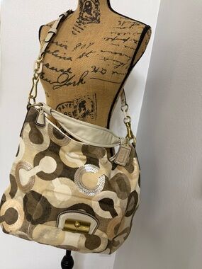 ⁠NWOT Coach Kristin Sequin Op Art Hobo Bag 14767⁠